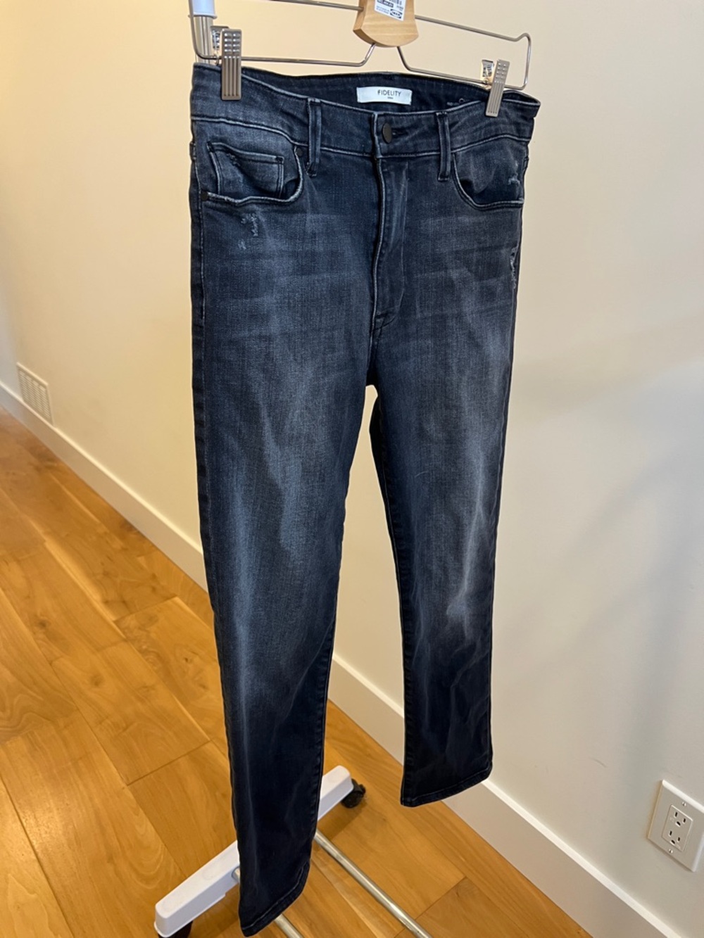 Fidelity Women's Slim Jeans in Washed Black